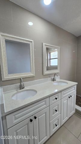 3914 BARMER Drive, Jacksonville, FL 32210