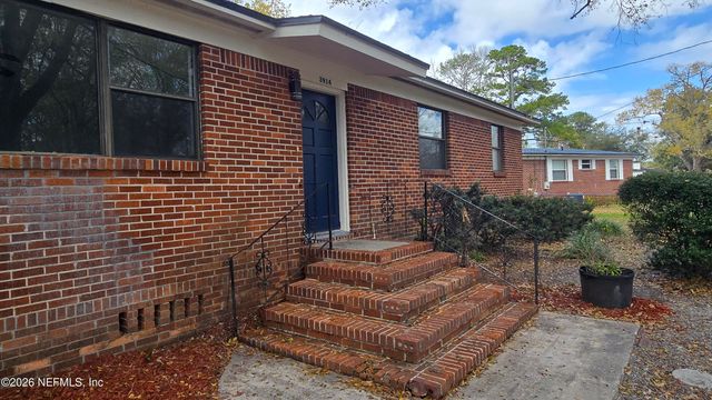3914 BARMER Drive, Jacksonville, FL 32210
