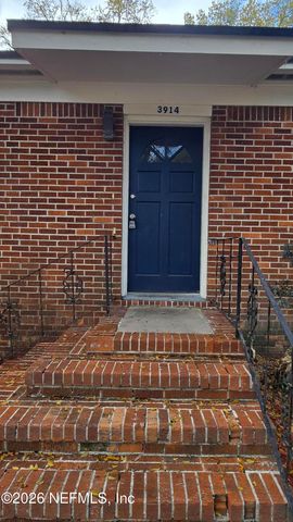 3914 BARMER Drive, Jacksonville, FL 32210
