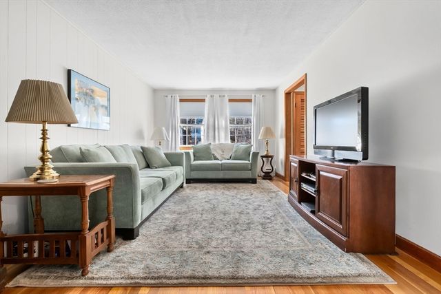 4 Briarwood Drive, Danvers, MA 01923