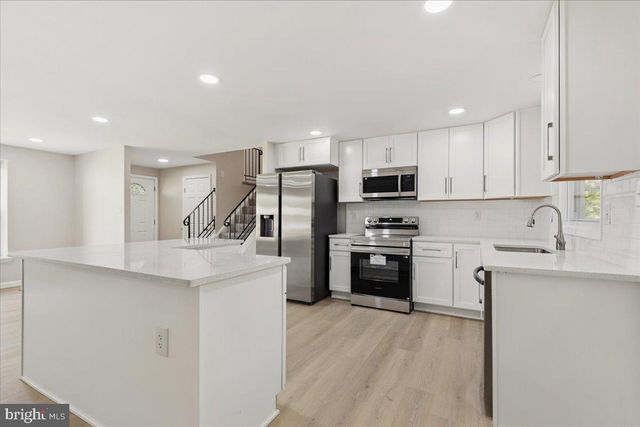 5614 DANIEL CIR, Waldorf, MD 20601