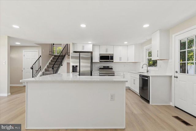 5614 DANIEL CIR, Waldorf, MD 20601