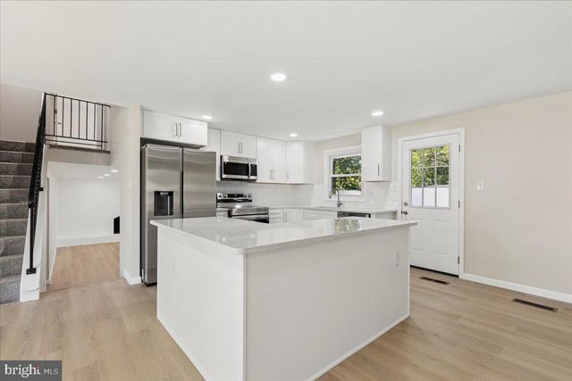5614 DANIEL CIR, Waldorf, MD 20601