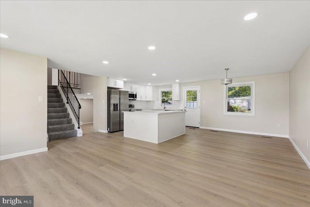 5614 DANIEL CIR, Waldorf, MD 20601