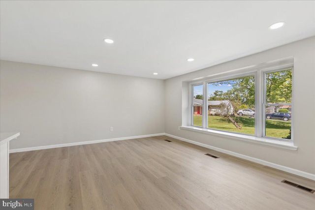 5614 DANIEL CIR, Waldorf, MD 20601