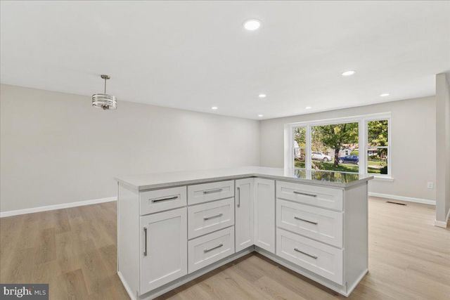 5614 DANIEL CIR, Waldorf, MD 20601