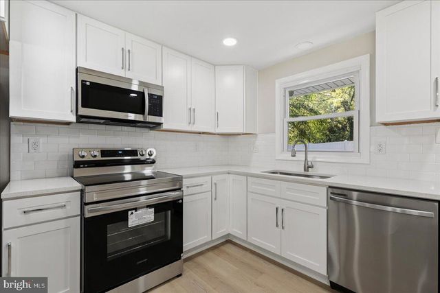 5614 DANIEL CIR, Waldorf, MD 20601