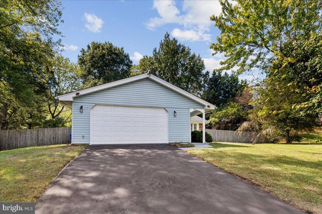 5614 DANIEL CIR, Waldorf, MD 20601