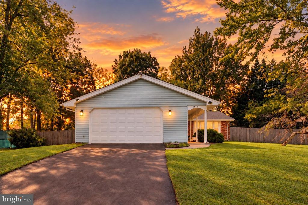 5614 DANIEL CIR, Waldorf, MD 20601