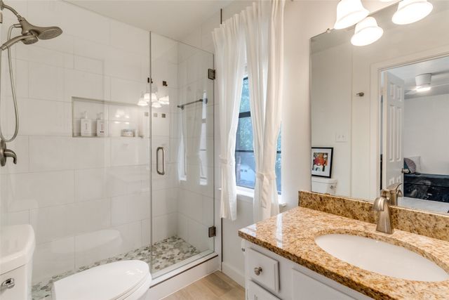 1417 Mccoy Street, Dallas, TX 75204