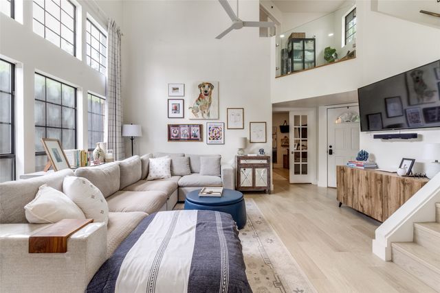 1417 Mccoy Street, Dallas, TX 75204