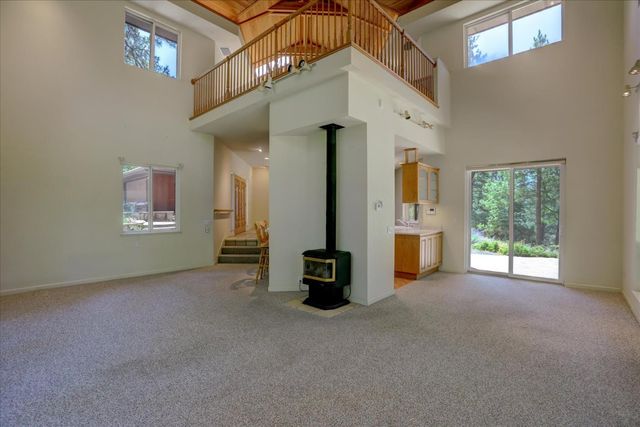 16934 Indian Flat Rd, Nevada City, CA 95959