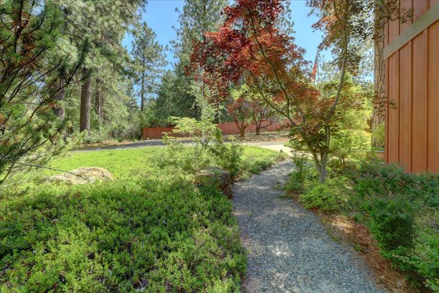 16934 Indian Flat Rd, Nevada City, CA 95959