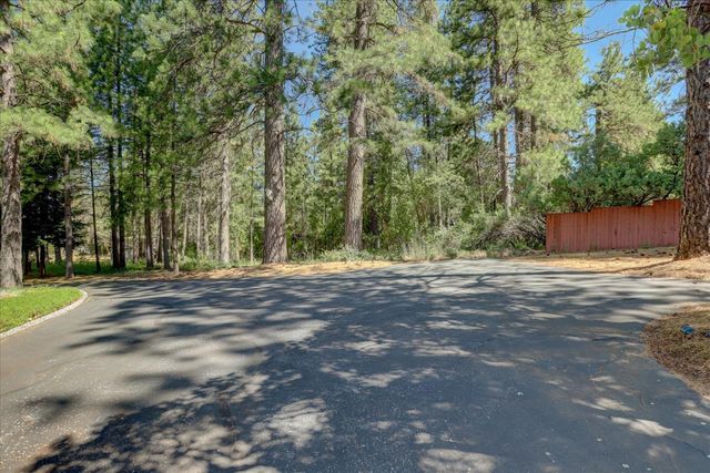 16934 Indian Flat Rd, Nevada City, CA 95959
