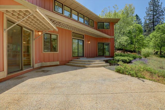 16934 Indian Flat Rd, Nevada City, CA 95959