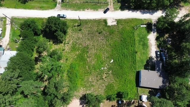 7743 Redbud Lane, Plantersville, TX 77363