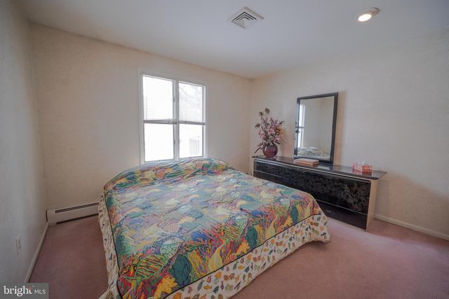 501 FLORA CIR, Springfield, PA 19064