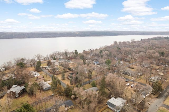 1580 Ramada Avenue S, Lakeland, MN 55043