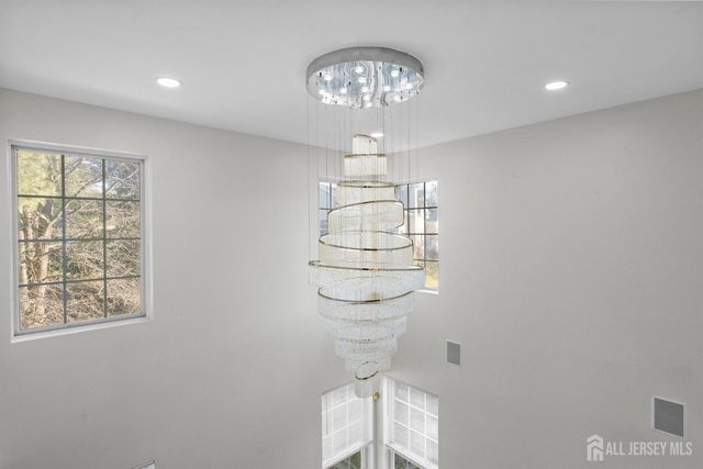 46 Pin Oak Drive, North Brunswick, NJ 08902