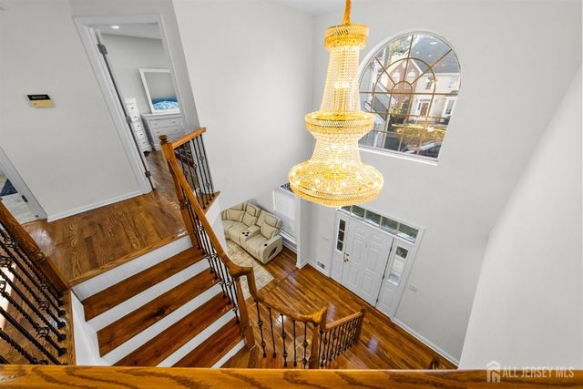 46 Pin Oak Drive, North Brunswick, NJ 08902