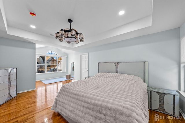 46 Pin Oak Drive, North Brunswick, NJ 08902