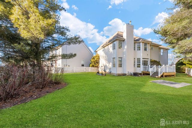 46 Pin Oak Drive, North Brunswick, NJ 08902