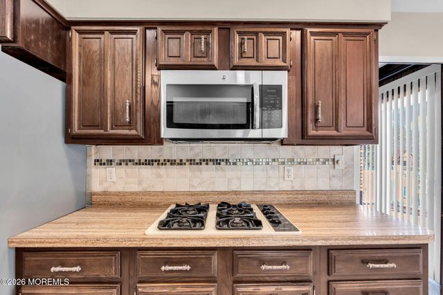 242 Bar Harbor Road, Freehold, NJ 07728