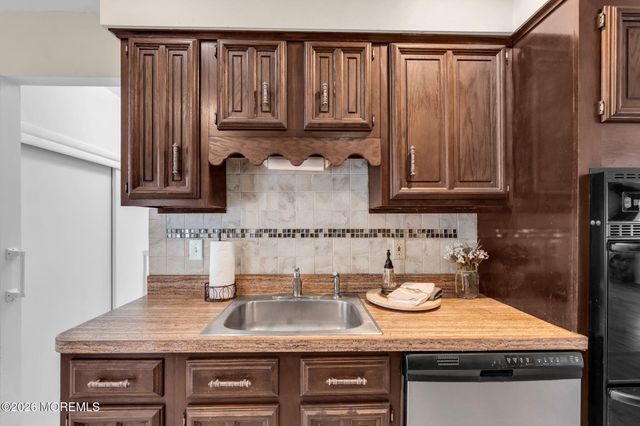 242 Bar Harbor Road, Freehold, NJ 07728