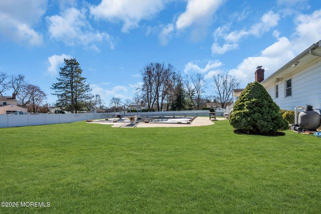 242 Bar Harbor Road, Freehold, NJ 07728