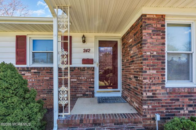 242 Bar Harbor Road, Freehold, NJ 07728