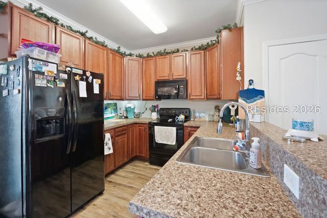 13 Running Oak Dr, Bluffton, SC 29910