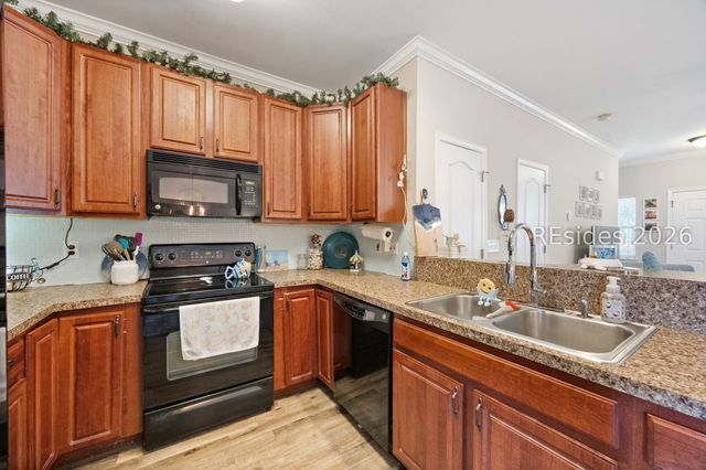 13 Running Oak Dr, Bluffton, SC 29910