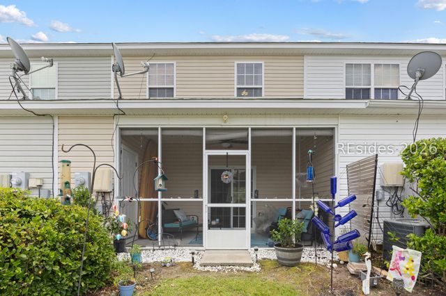 13 Running Oak Dr, Bluffton, SC 29910