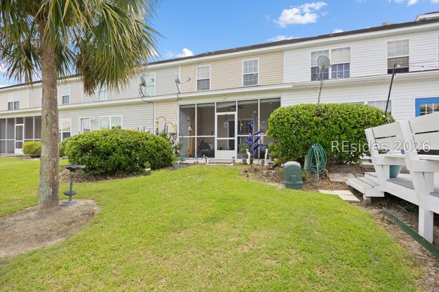 13 Running Oak Dr, Bluffton, SC 29910