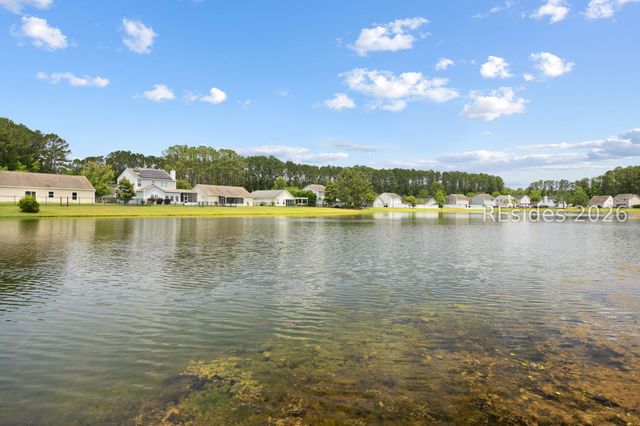 13 Running Oak Dr, Bluffton, SC 29910