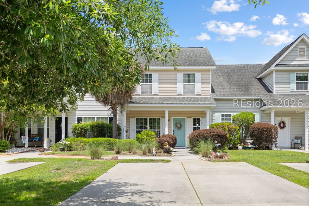 13 Running Oak Dr, Bluffton, SC 29910