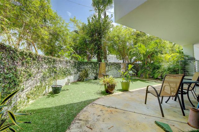 1577 Bay Rd 201, Miami Beach, FL 33139