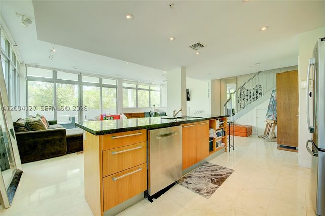 1577 Bay Rd 201, Miami Beach, FL 33139