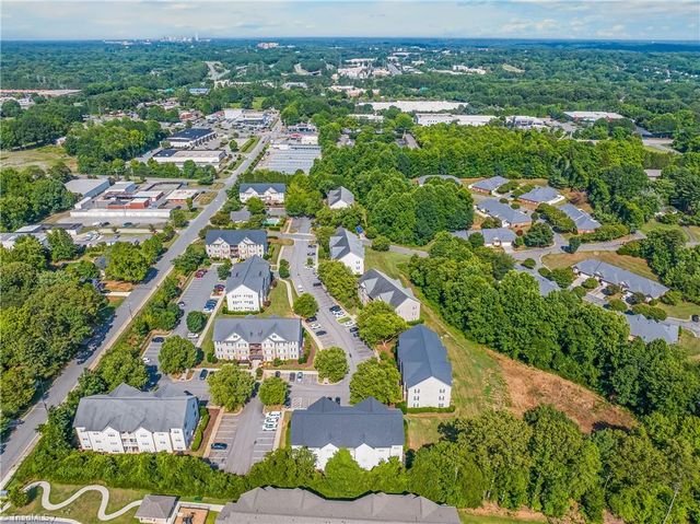 4752 Tatton Park Circle 3D, Winston-salem, NC 27103