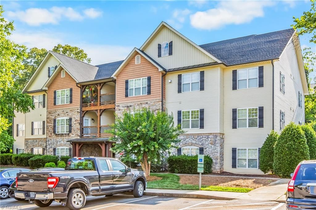 4752 Tatton Park Circle 3D, Winston-salem, NC 27103