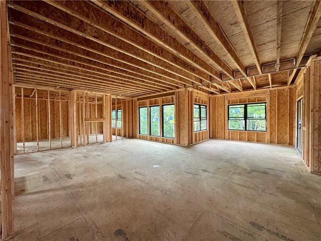 9008 N Everton Avenue, Kansas City, MO 64153
