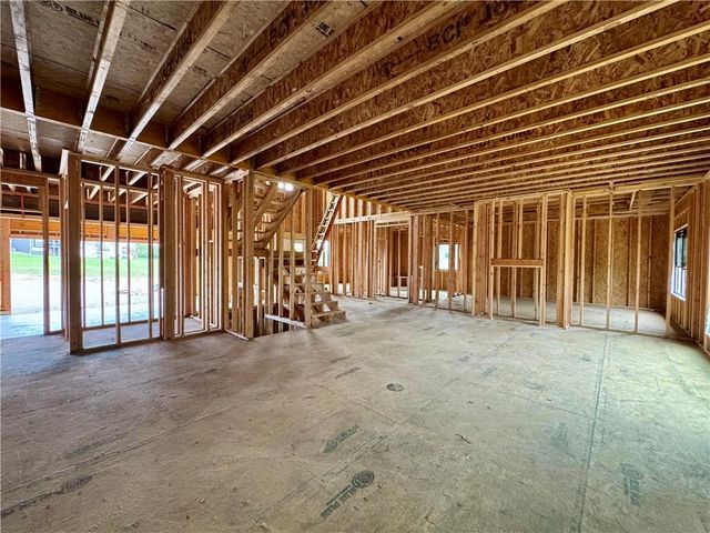9008 N Everton Avenue, Kansas City, MO 64153