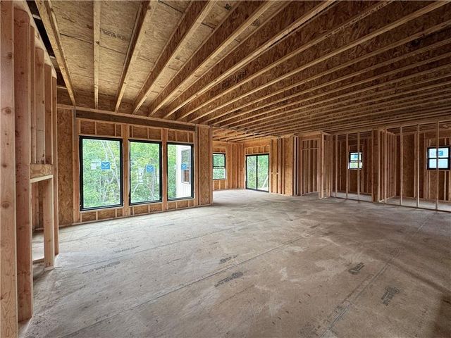 9008 N Everton Avenue, Kansas City, MO 64153