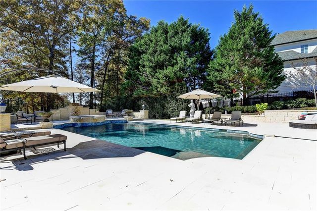 6680 Sunbriar Drive, Cumming, GA 30040