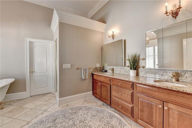 6680 Sunbriar Drive, Cumming, GA 30040