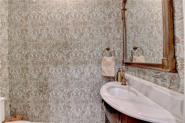 6680 Sunbriar Drive, Cumming, GA 30040