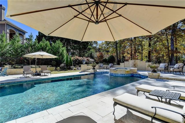 6680 Sunbriar Drive, Cumming, GA 30040