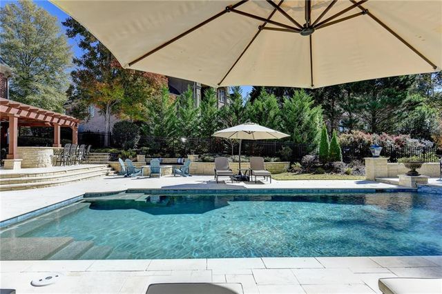 6680 Sunbriar Drive, Cumming, GA 30040