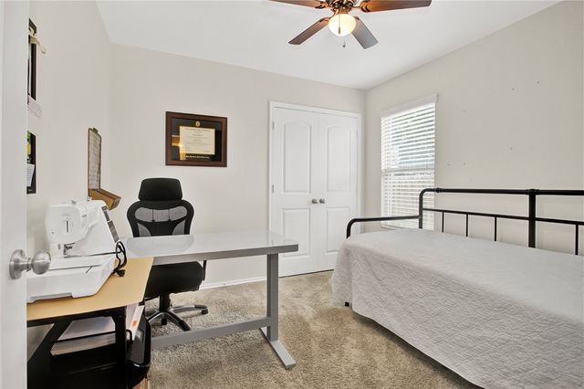 704 Heritage Drive, Navasota, TX 77868