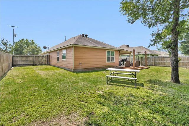 704 Heritage Drive, Navasota, TX 77868